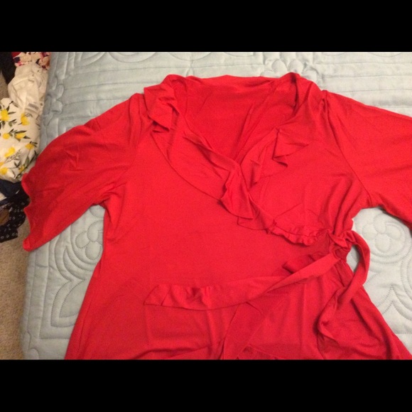 Tops - Pretty red top